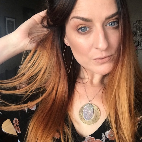 Meet your Posher, Pam - Picture 3 of 4